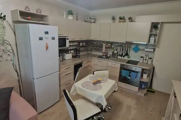 3-bedroom apartment in Burgas, Lazur