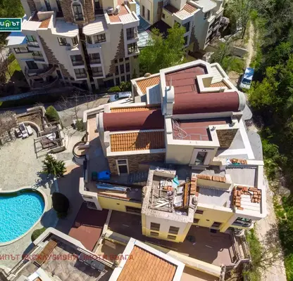 Photo 5 — 4-bedroom apartment in Varna, Briz