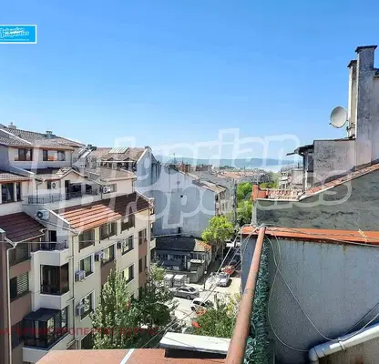 Снимка 3 — Многостаен апартамент в Бургас, Възраждане