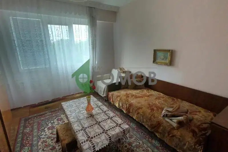 Двустаен апартамент в Шумен, Гривица