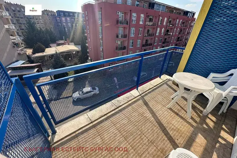 Двустаен апартамент в Бургас, к.к. Слънчев бряг