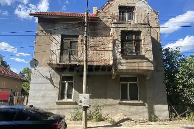 Етаж от къща в Монтана, Лом