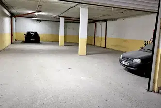 Гараж/Паркомясто в Благоев, Широк център