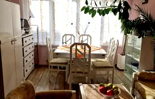Къща в Добрич, Център