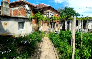 Къща в Бургас, с. Черница