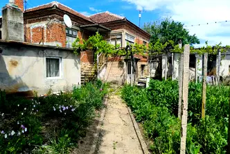 Къща в Бургас, с. Черница