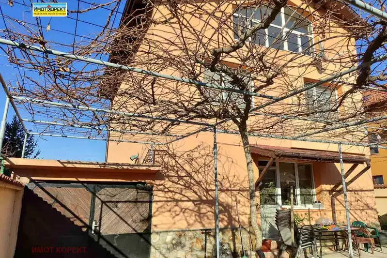 Къща в Пазарджик, с. Мокрище