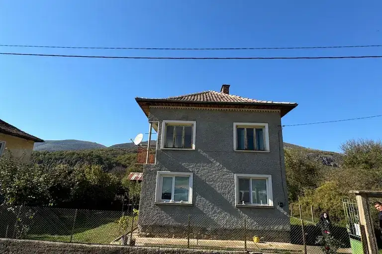 House in Oblast Pernik, Zemen