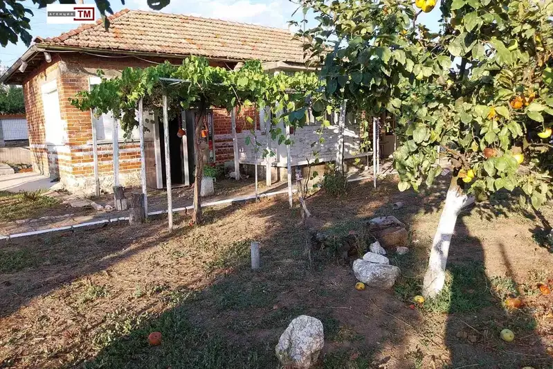 House in Oblast Stara Zagora, Znamenosec
