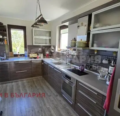 Photo 4 — House in Oblast Varna, Priselci