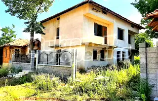 Къща във Велико Търново, с. Камен