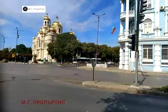 Магазин във Варна, Център
