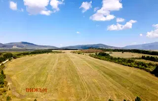 Парцел в Перник, Тева