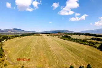 Парцел в Перник, Тева
