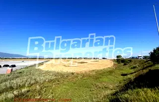 Парцел в София, Враждебна