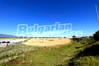 Парцел в София, Враждебна