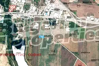 Парцел в София, Враждебна