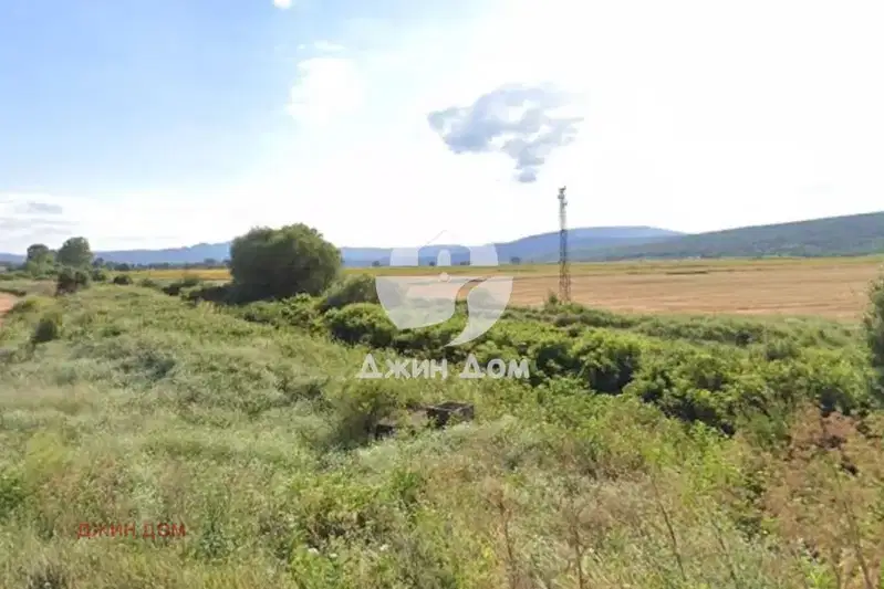 Парцел в Бургас, Карнобат