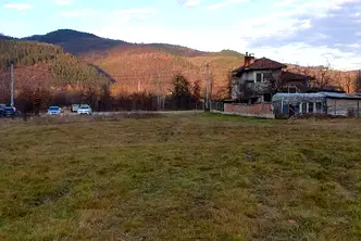 Парцел в Ловеч, Троян