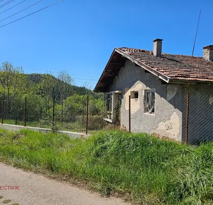 Photo 5 — Plot in Oblast Pernik, Sadovik