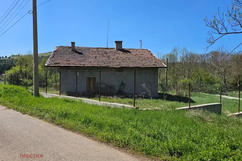 Plot in Oblast Pernik, Sadovik