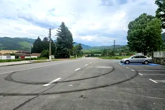 Парцел в София, Правец