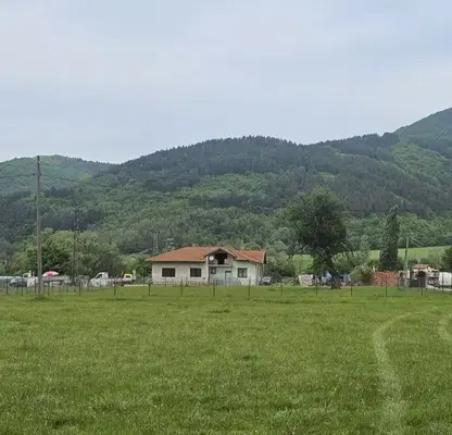 Снимка 2 — Парцел в София, Правец