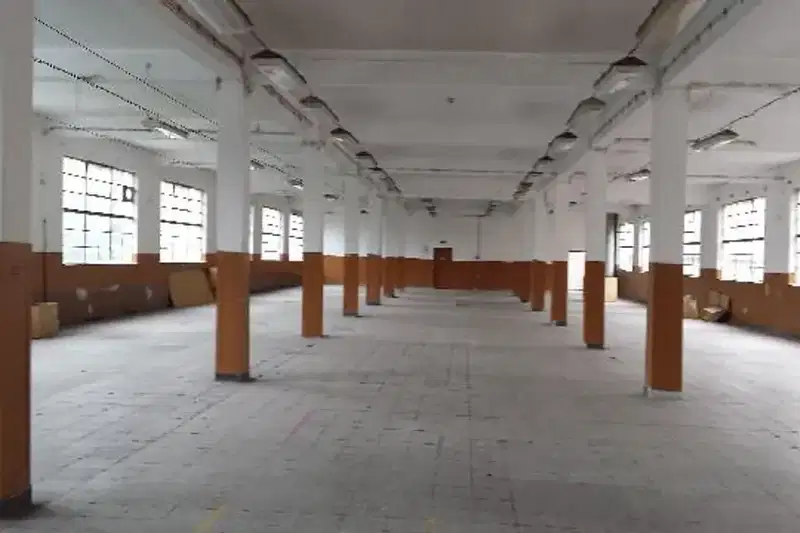 Industrial Building in Gabrovo, Promishlena Zona