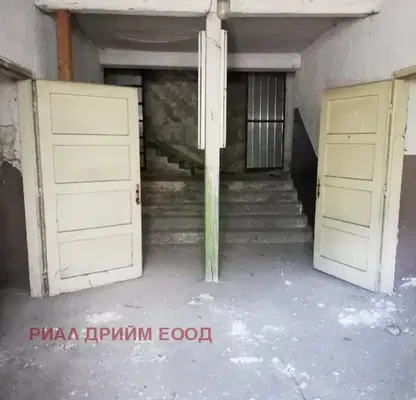 Снимка 4 — Промишлена сграда в Смолян, Устово
