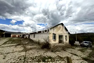 Промишлена сграда в Перник, с. Ковачевци