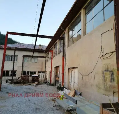 Photo 4 — Industrial Building in Oblast Smolyan, Arda