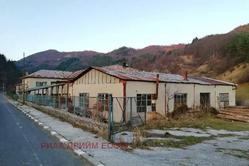 Industrial Building in Oblast Smolyan, Arda