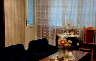 Тристаен апартамент във Велико Търново, Център