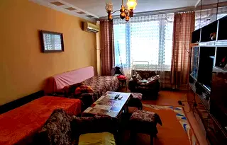 Тристаен апартамент в Шумен, Център