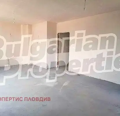 Снимка 2 — Тристаен апартамент в Пловдив, Кършияка