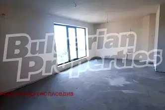 Тристаен апартамент в Пловдив, Кършияка