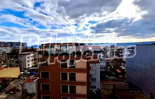 Тристаен апартамент във Варна, Погреби