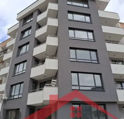 Photo 2 — 3-bedroom apartment in Kyrdjali, Vyzrojdenci