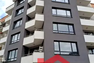 Тристаен апартамент в Кърджали, Възрожденци