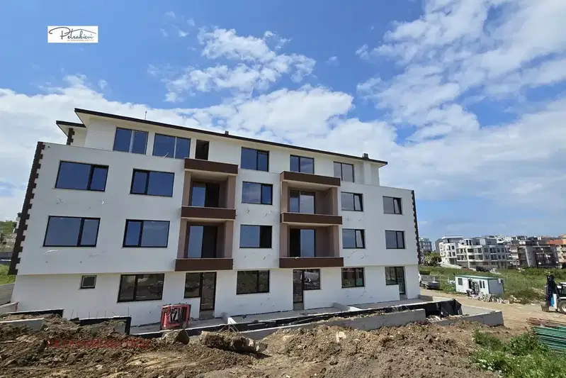 Тристаен апартамент в Бургас, Созопол