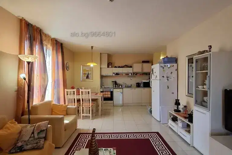 3-bedroom apartment in Oblast Dobrich, Rogachevo
