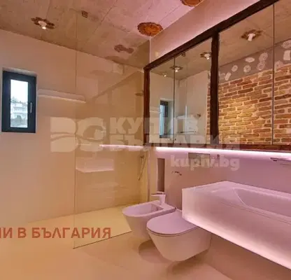 Снимка 3 — Многостаен апартамент във Варна, Бриз