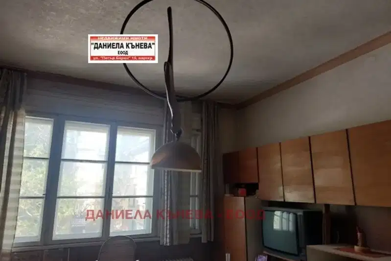 Етаж от къща в Русе, Център