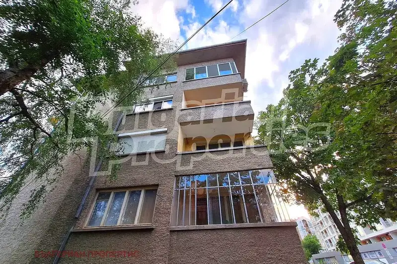 4-bedroom apartment in Veliko Tyrnovo, Akaciya
