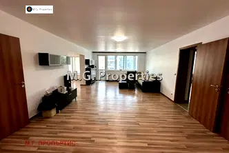 Многостаен апартамент в Добрич, Център