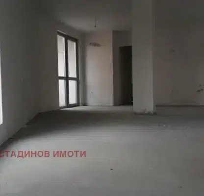 Снимка 2 — Многостаен апартамент в Пловдив, Кършияка