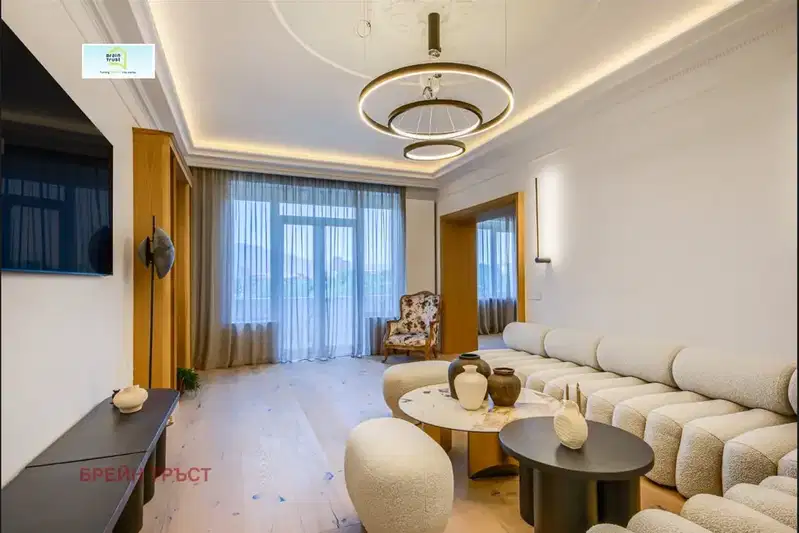4-bedroom apartment in Sofiya, Oborishte