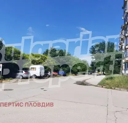 Снимка 4 — Двустаен апартамент в Пловдив, Южен