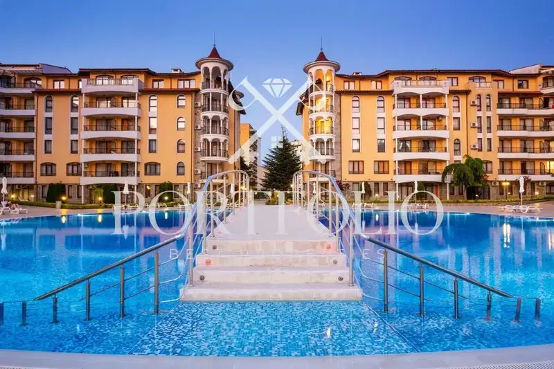 One-room apartment in Sunny Beach resort with terrace