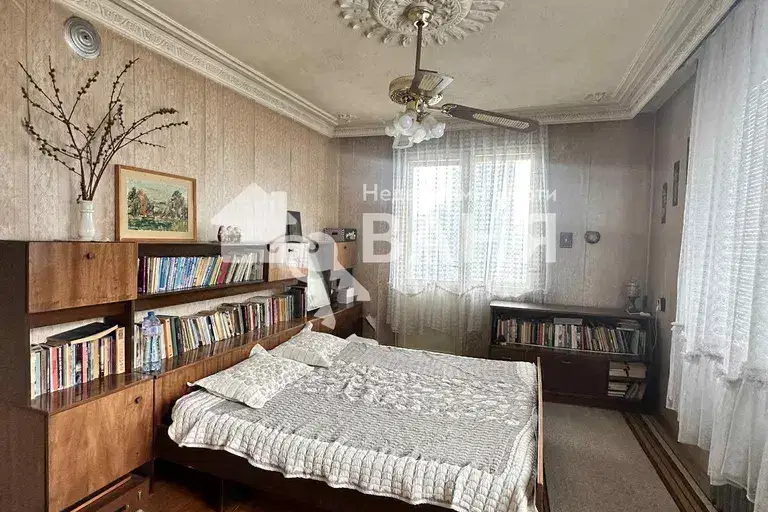 Floor of House in Oblast Plovdiv, Karlovo